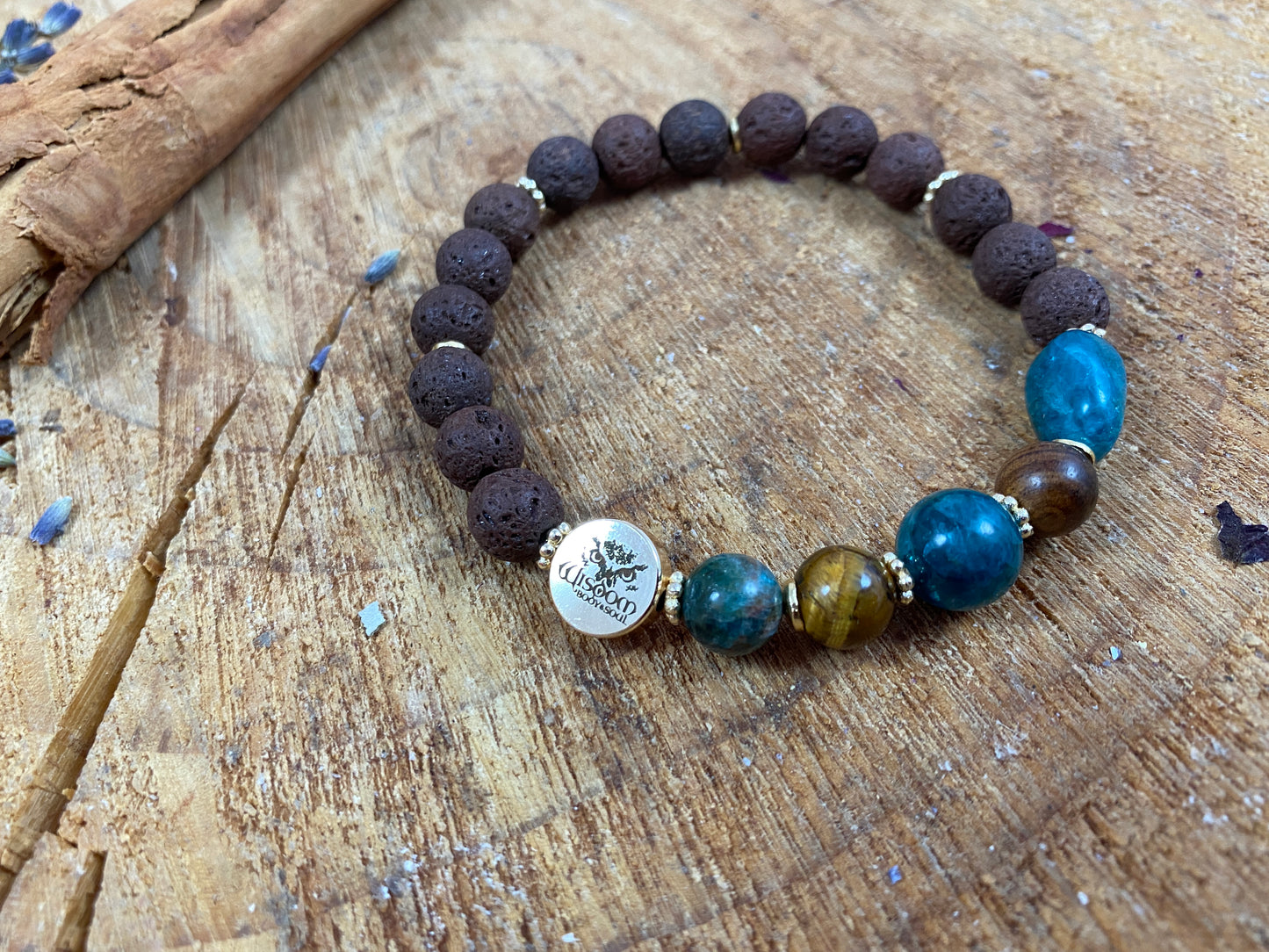 Bracelet with apaite and tigers eye
